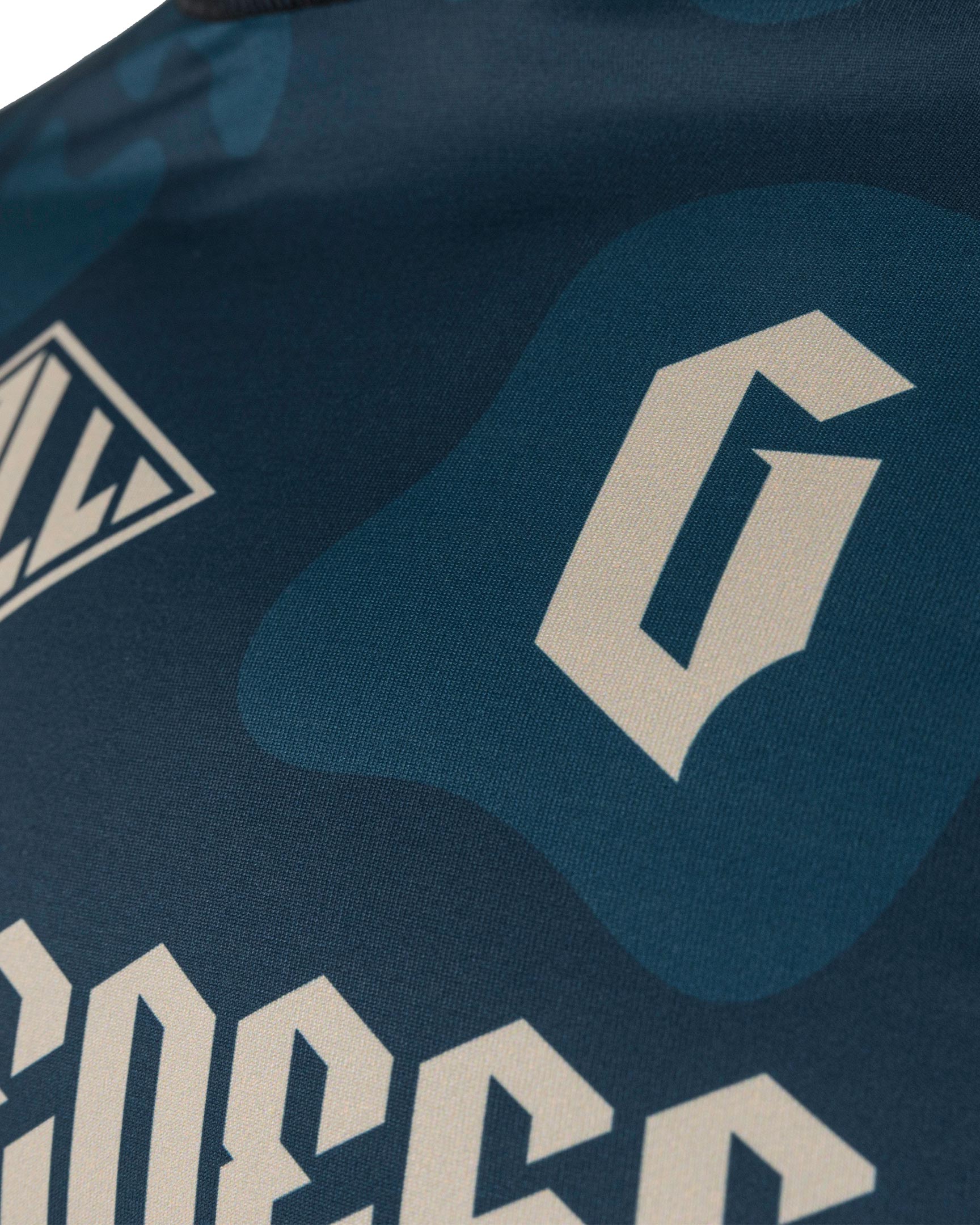 Gameness Mens Short Sleeved Meeting Of The Waters Rash Guard