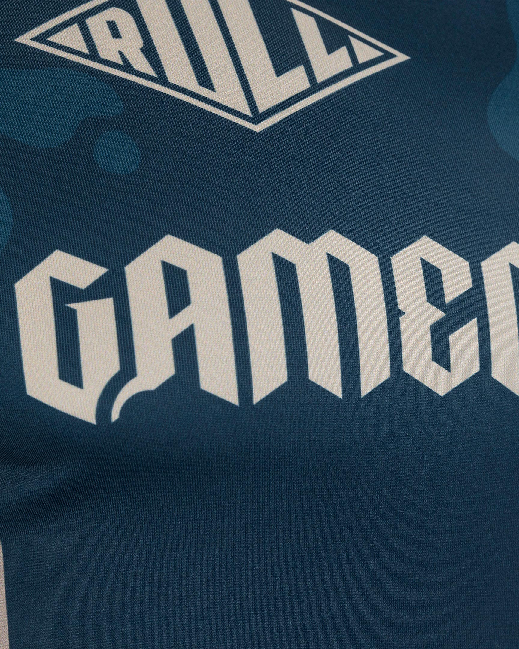 Gameness Mens Long Sleeved Meeting Of The Waters Rash Guard