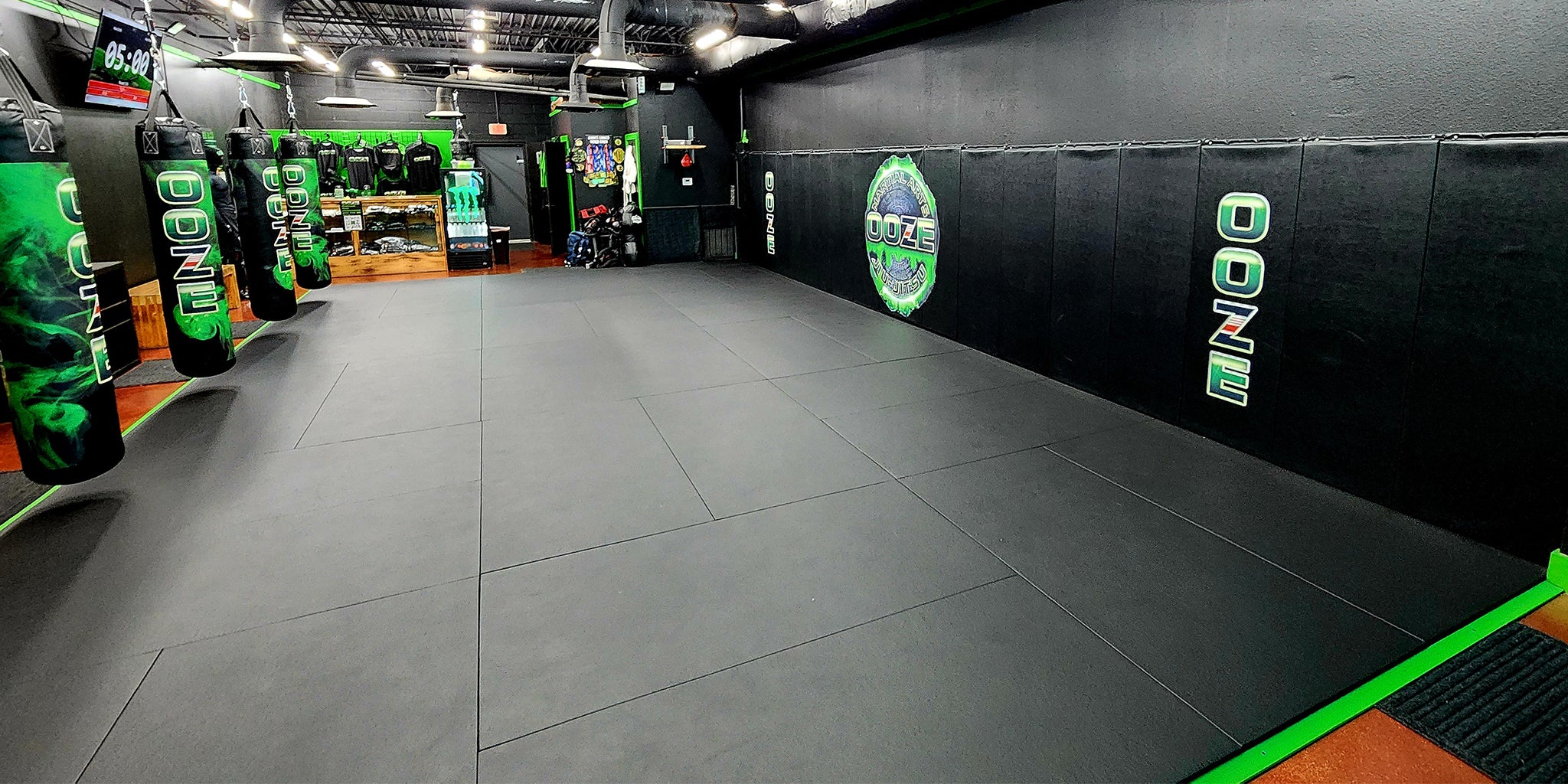 black custom gameness mats floor mats and wall pads