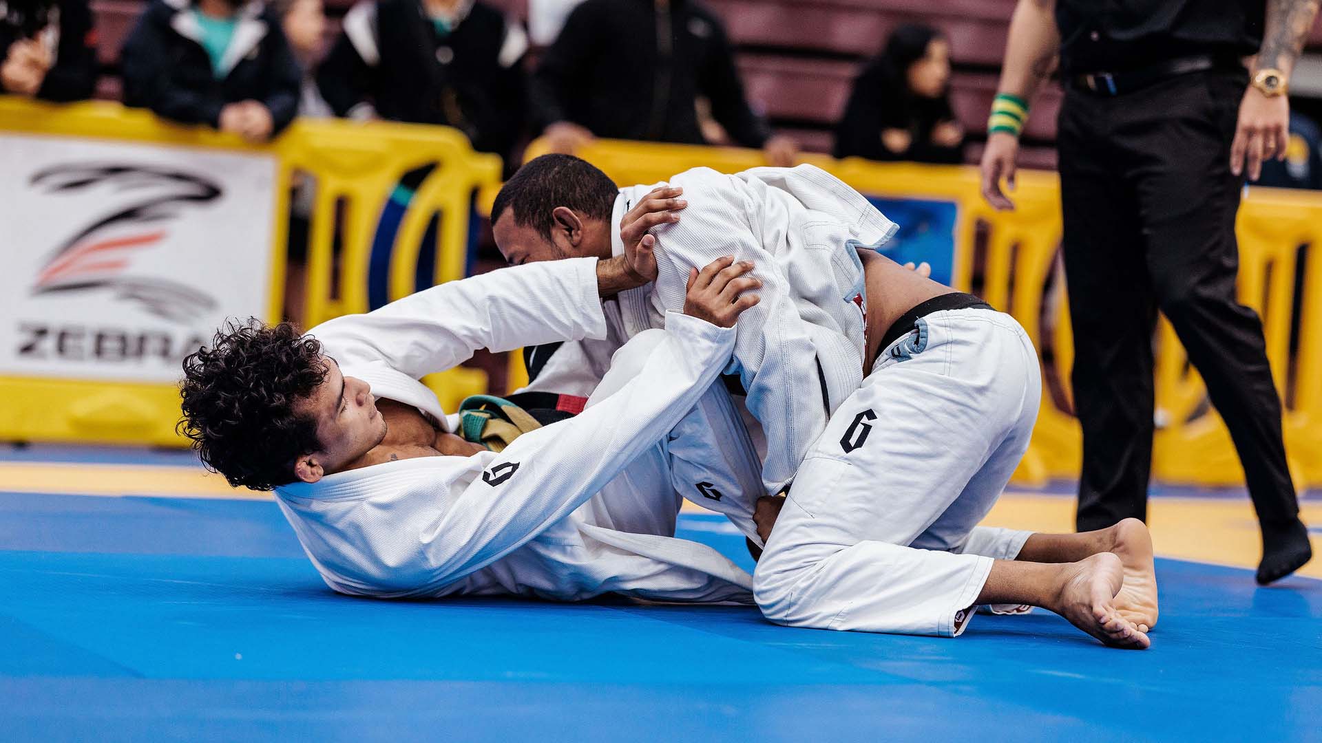 bjj martial artists competing