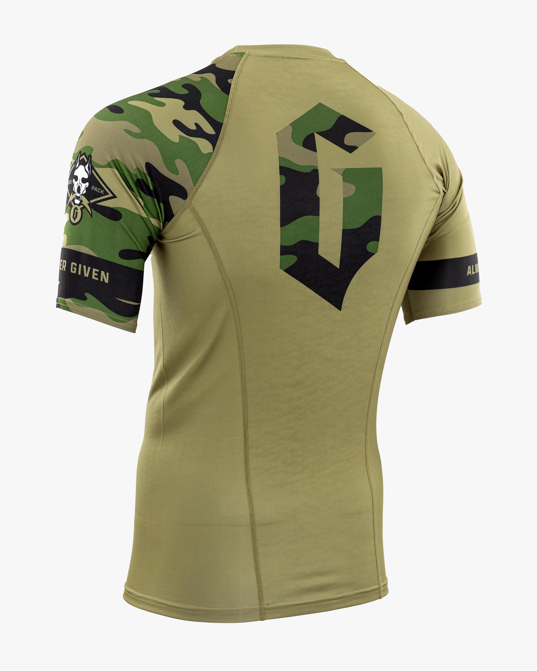 Gameness Men's Combate Short Sleeve Rash Guard
